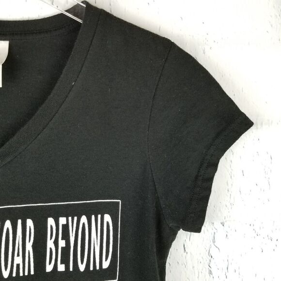 Very Important Tee District. Black graphic Tee. - Picture 3 of 6